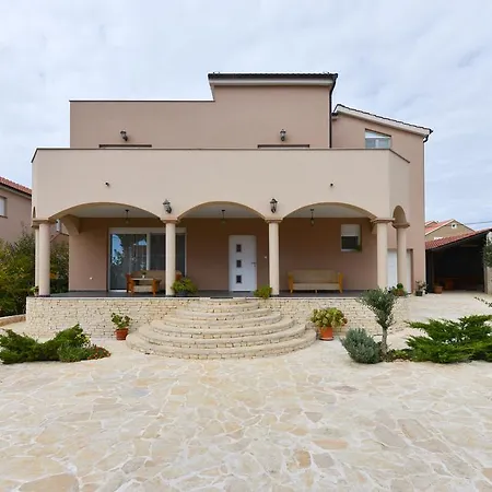 ゲストハウス Magnolia 4*